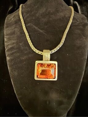Substantial Lori Bonn 925 Sterling Silver Chain Necklace w/ Amber Pendant